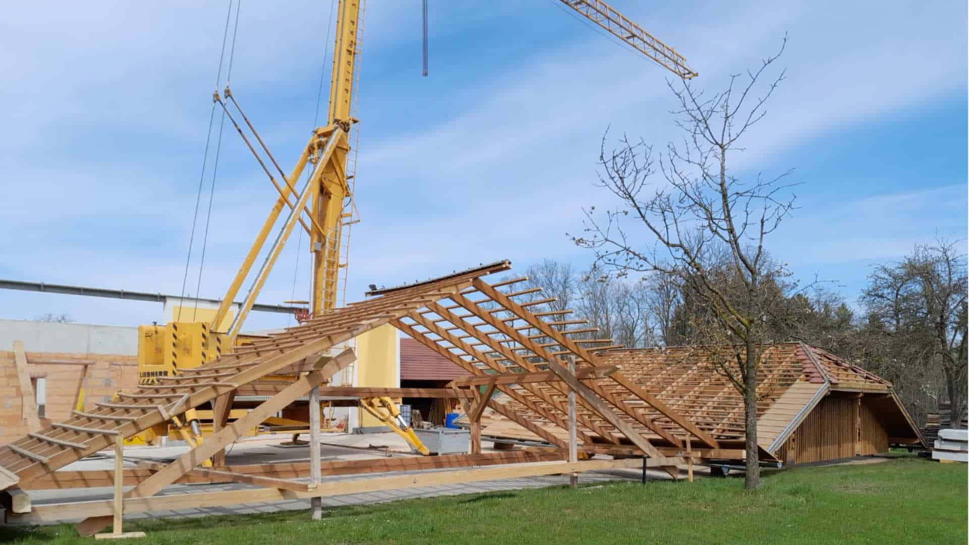 Sanierung_Hallendach_Dachstuhl_Ried im Traunkreis_1920x1080.jpg