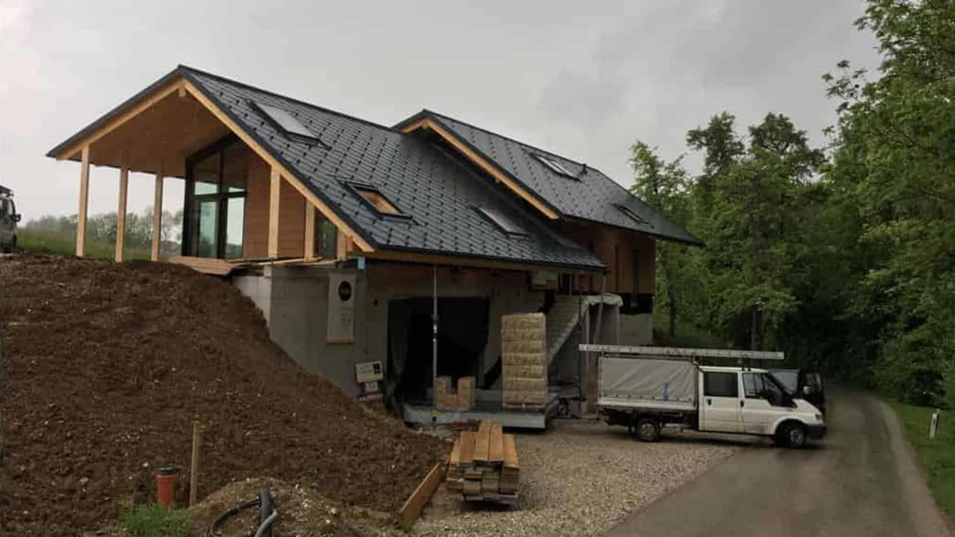 Neubau_EFH_Sichtdachstuhl_Dachflaechenfenster_Velux_Wintergarten_1920x1280