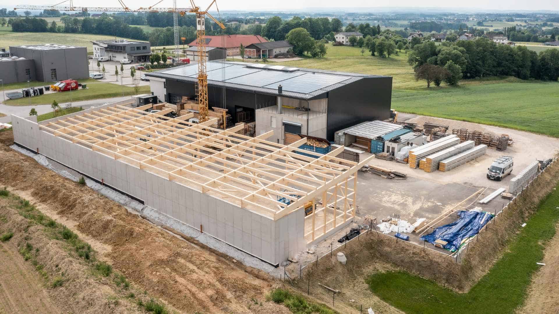 Halle_Dach_Betriebshalle_Lagerhalle_1920x1080